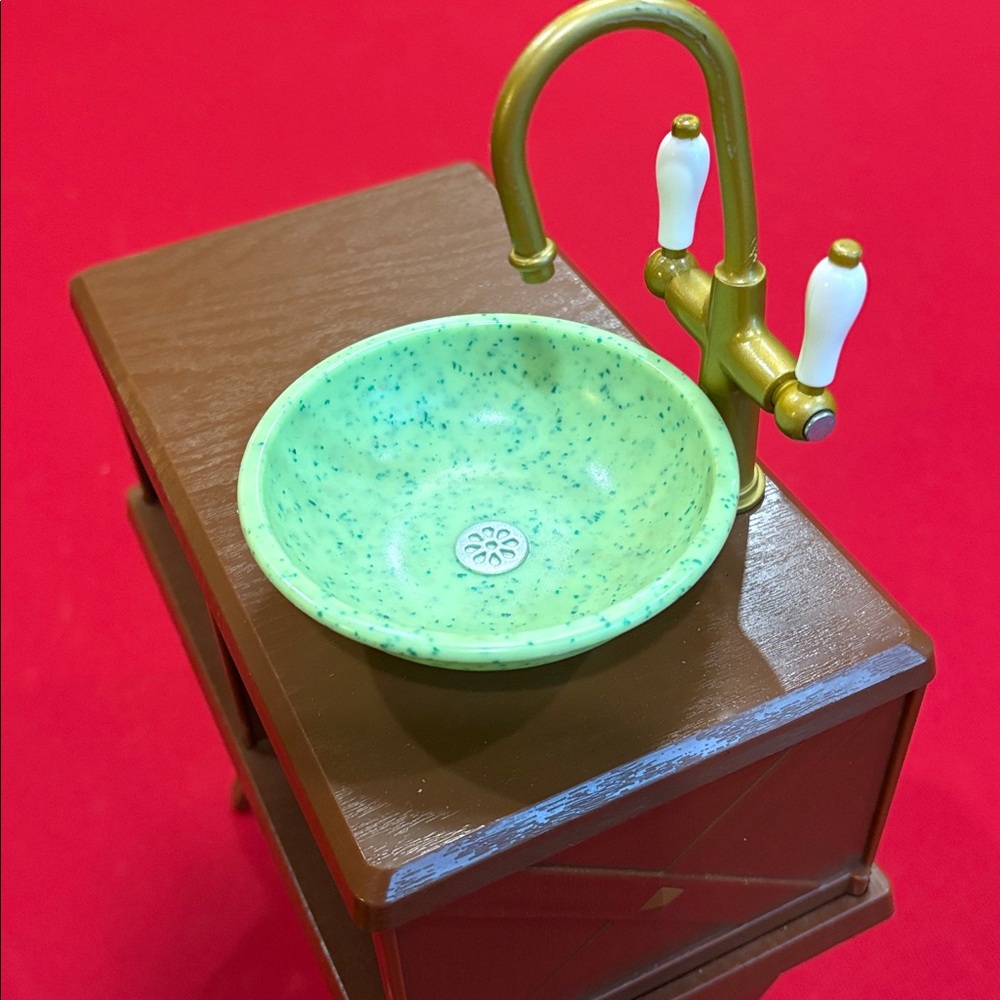 Wash Basin from American Girl Glamping Tent Set - Picture 2 of 5